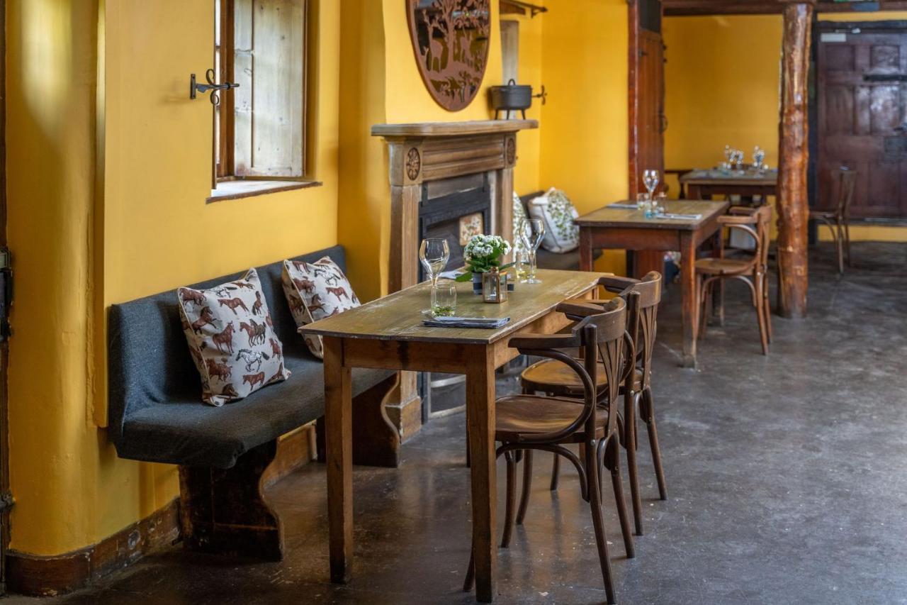 Rising Sun Pub, Restaurant And Rooms Lacock Zewnętrze zdjęcie